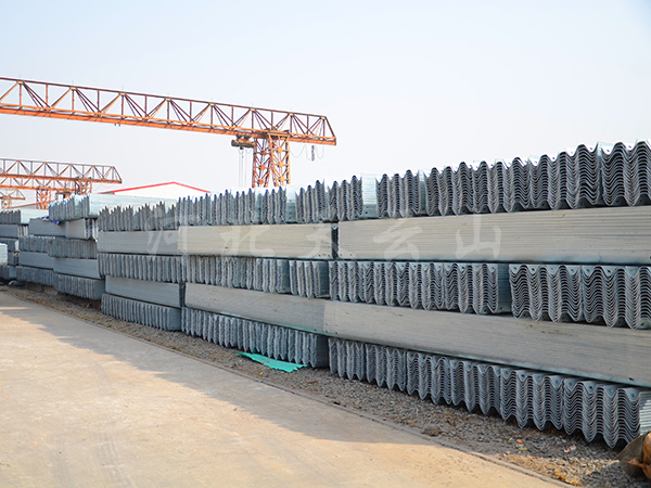 熱鍍鋅二波護欄板